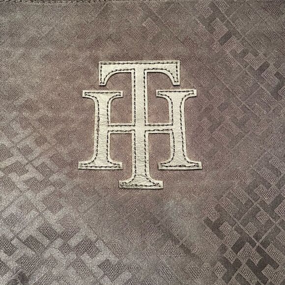 BLACK TOMMY HILFIGER TOTE BAG EUC - Picture 2 of 7